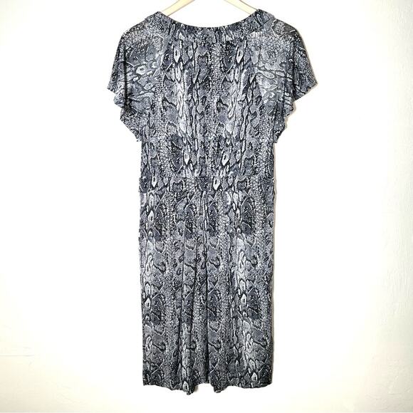 BCBGMAXAZRIA gray and black snake print casual shift dress size medium M B112 - Picture 4 of 4
